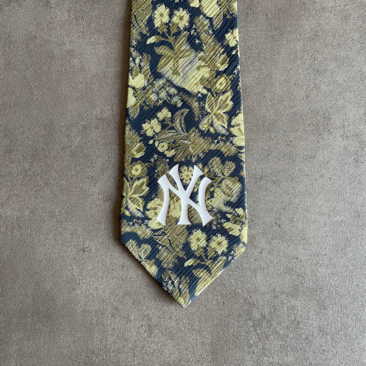 Vintage Custom New York Yankees Tie