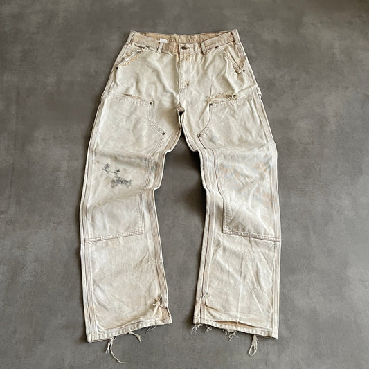 DIRTY AND DISTRESSED CARHARTT DOUBLE KNEE