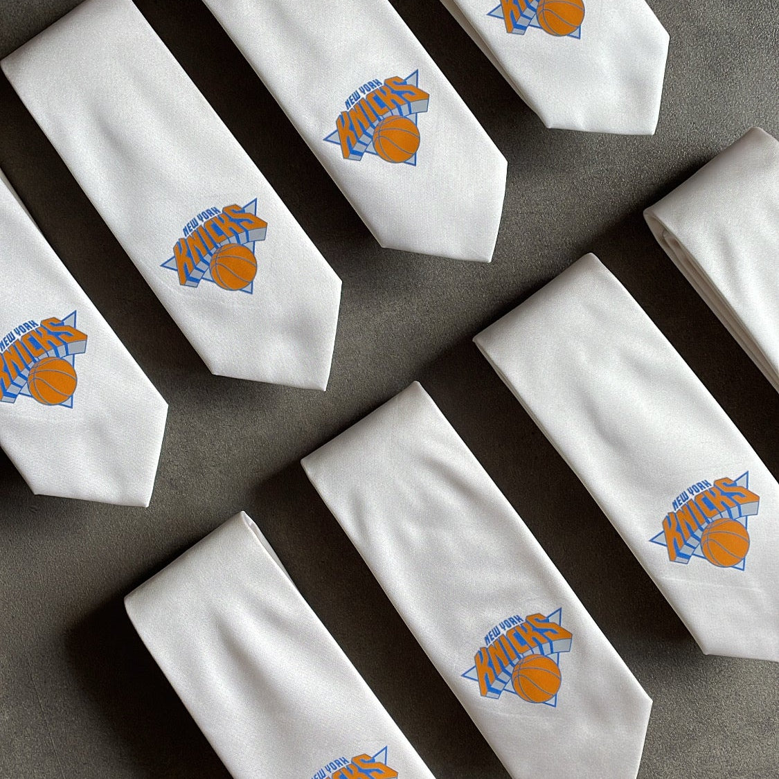 Cravatta New York Knicks in Seta Bianca