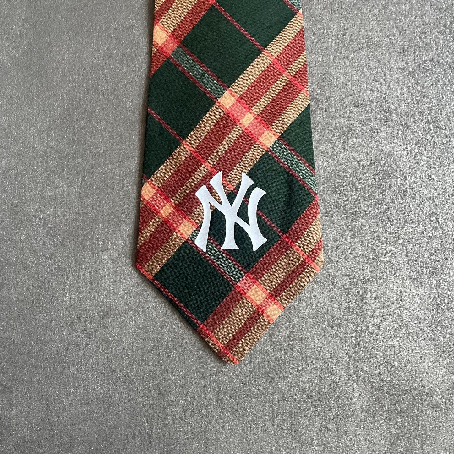 NEW YORK CUSTOM TIE