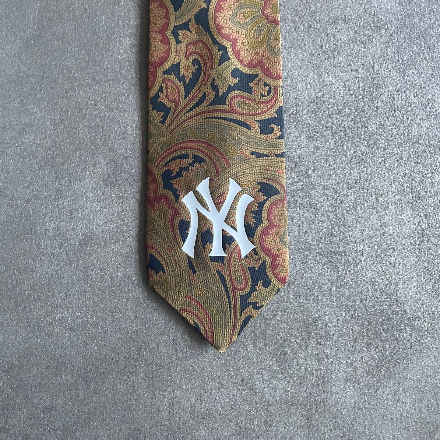 NEW YORK CUSTOM TIE