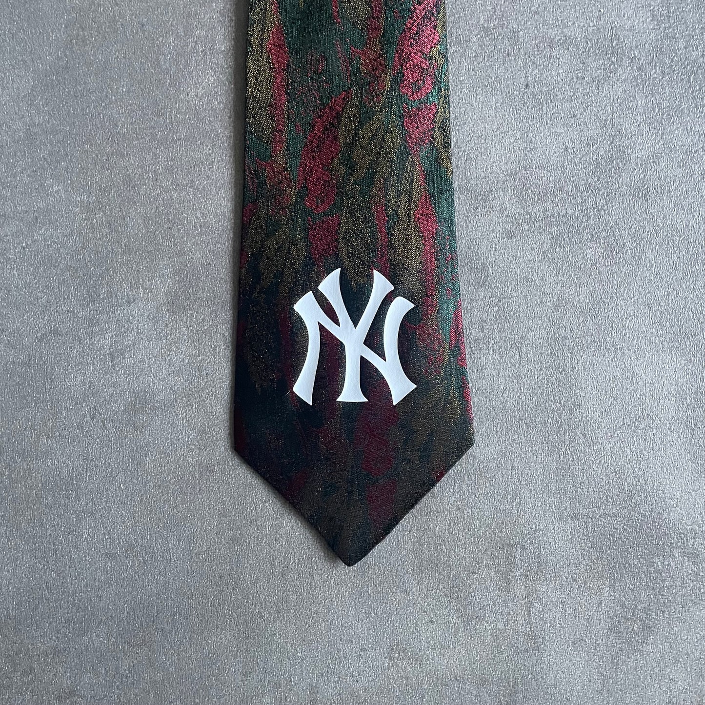 NEW YORK CUSTOM TIE