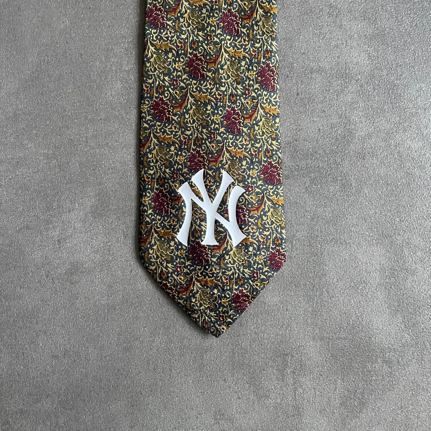 NEW YORK CUSTOM TIE