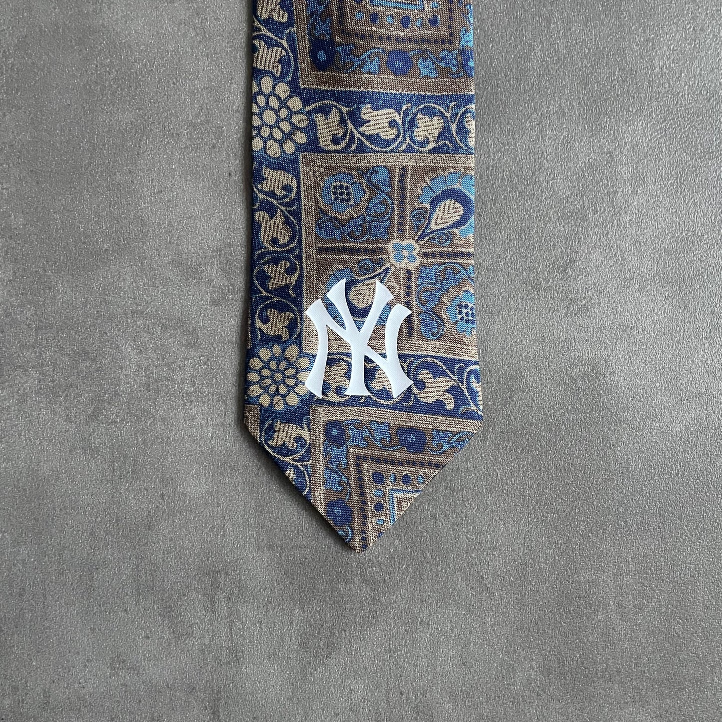 NEW YORK CUSTOM TIE